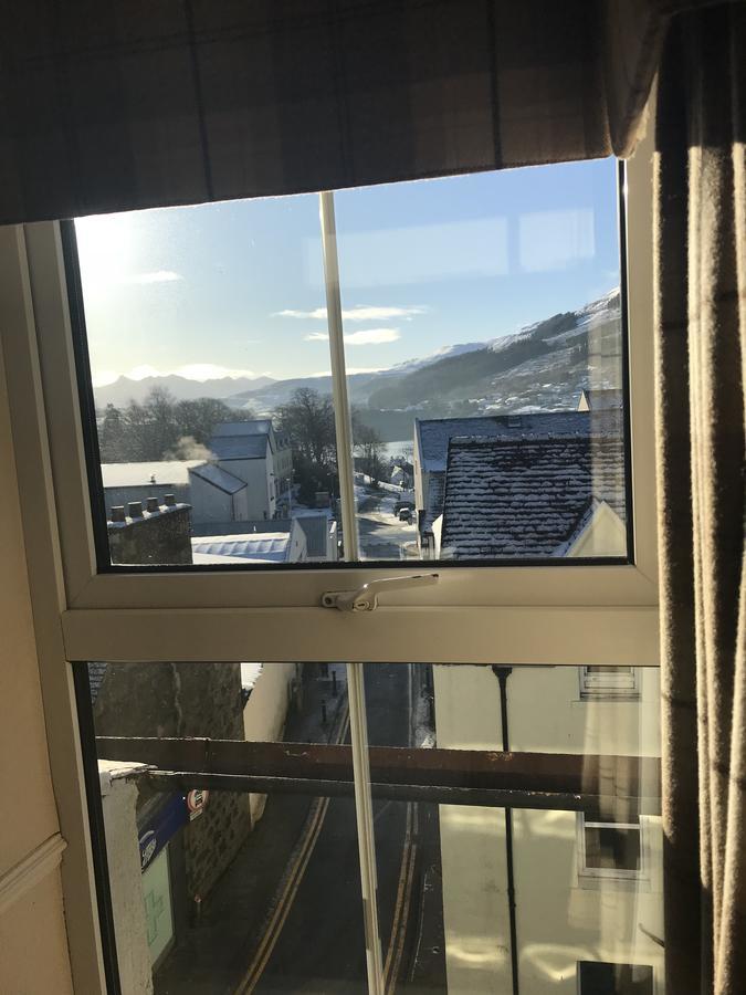 Caledonian Hotel Portree Exterior photo